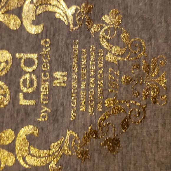 Red Marc Ecko cropped hoodie - Picture 3 of 5